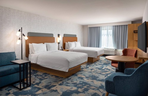 Midway District Hotel | Hampton Inn & Suites San Diego Seaworld
