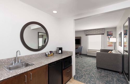 Eden Hotel | Hampton Inn & Suites Savannah-Airport
