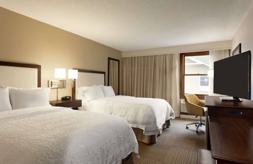 Springdale Hotel | Hampton Inn & Suites Springdale