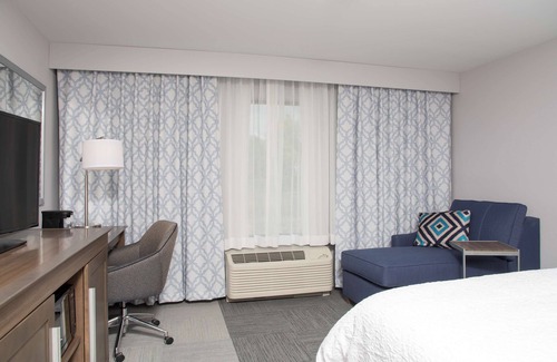 Michigan City Hotel | Hampton Inn & Suites Michigan City