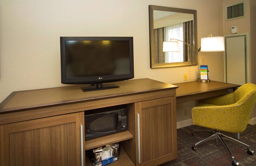 Valdosta Hotel | Hampton Inn & Suites Valdosta/Conference Center