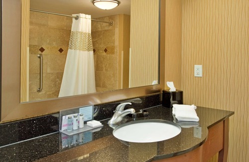 Watertown Hotel | Hampton Inn & Suites Watertown