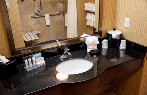 Watertown Hotel | Hampton Inn & Suites Watertown