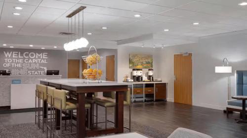 Tallahassee Hotel | Hampton Inn Tallahassee Central