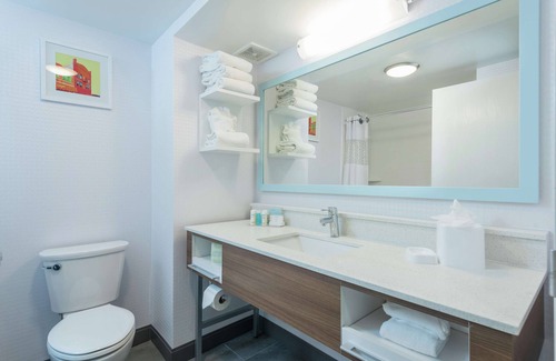 Bearss Plaza Hotel | Hampton Inn Tampa-Veterans Expwy (Airport North)