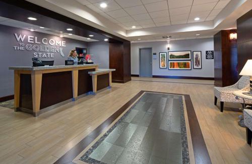 Visalia Hotel | Hampton Inn Visalia