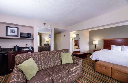 Winston - Salem Hotel | Hampton Inn Winston-Salem Hanes Mall