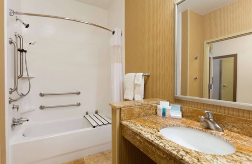 Zanesville Hotel | Hampton Inn Zanesville