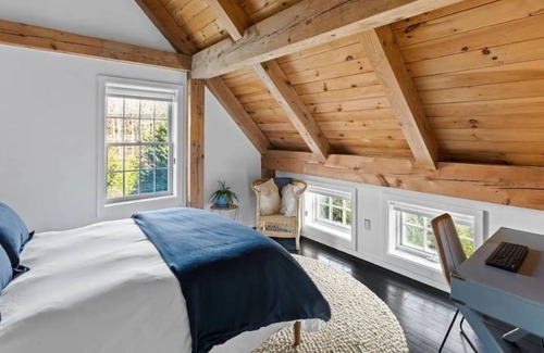 Sag Harbor Cottage | Hamptons Designer Cottage w Pool by Wölffer Estate