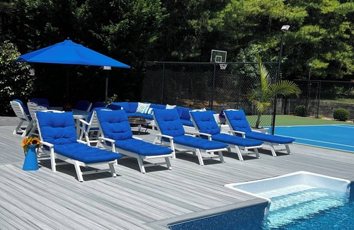 East Quogue House | Hamptons getaway - 15 min from Shinnecock Hills, Tennis court, hot tub and pool