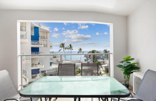 Urangan Apartment | Hamptons Meets Hervey Bay In Upmarket Resort - Ocean Views