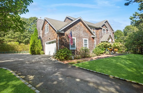 East Quogue House | Hamptons Summer Rental - secluded pool + 5 minutes to beach