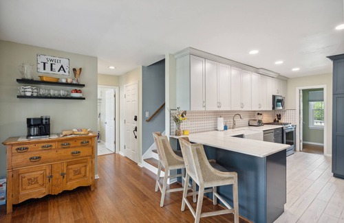 Goose Creek House | Hanahan Haven GameRoom Bikes FirePit Dog & Family Friendly