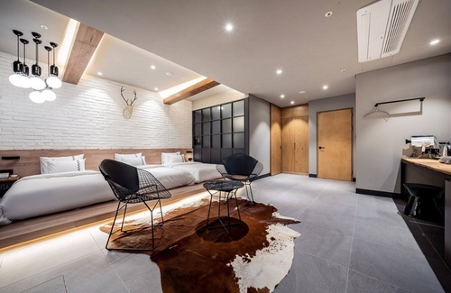 Hanam Hotel | Hanam Alice Next Door