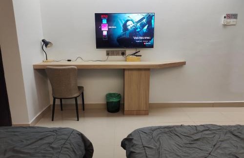 Gua Musang Apartment | Hanan Studio Apartment with Pool, Wifi & Netflix