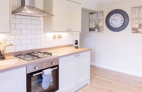 Melton Mowbray House | Hanbury Country House - Hot Tub Package Available