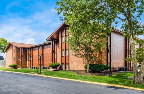 Knolls Thomas Apartment | Hancock Park Spacious 2beds w/free WiFi & parking