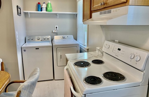 Port Clinton House | HANDICAP ACCESSIBLE 3BR HOME IN DOWNTOWN PC