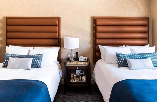 Downtown Portland Hotel | Handicrafts at Tender Loving Empire! 4 Units w/Valet Parking at Dossier Hotel!