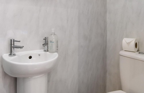 Newport Apartment | Handpost Heights