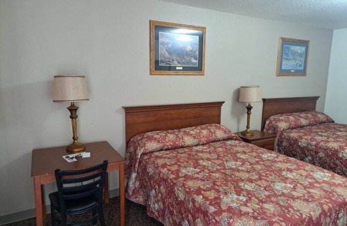 Wright Hotel | Hanks Reno Junction Lodge