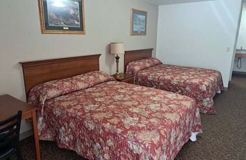 Wright Hotel | Hanks Reno Junction Lodge