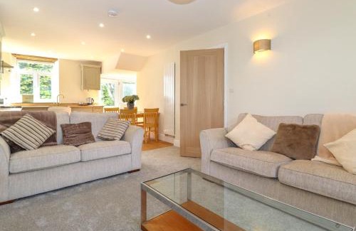 Windermere House | Hannah's Cottage