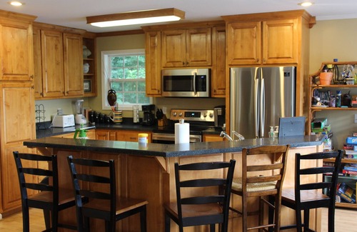Arley House | Hannah's Hideaway-3 Miles To Stores, Restaurants, Sleeps 16, No Steps To water!