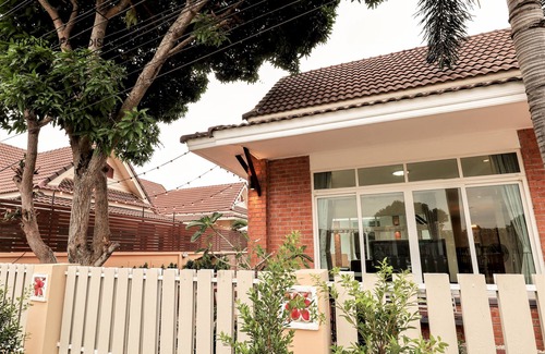 Nong Prue Villa | Hansa Paradise Hill Pool Villa