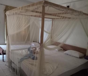 Thiranagama Hotel | Hansa Surf Hotel