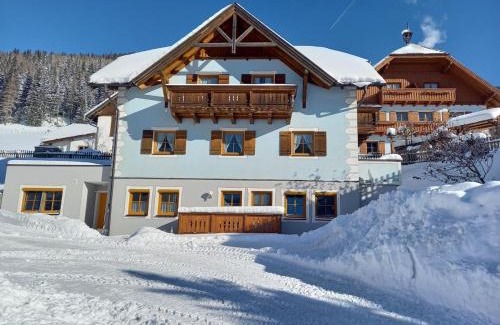 Mauterndorf House | Hansalagut