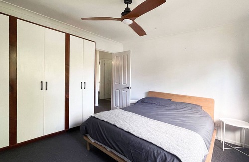 Wooloweyah House | Hansha House