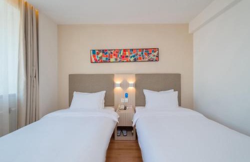 Xuanwu Hotel | Hanting Hotel Beijing Qianmen Taoranting