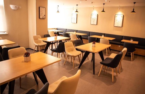 Hongqi District Hotel | Hanting Hotel Xinxiang Pingyuan Road