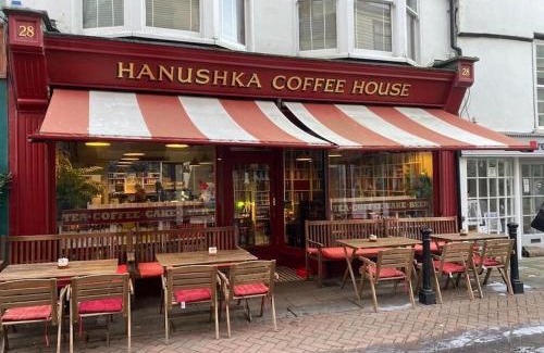 Old Town Hastings Apartment | Hanushka