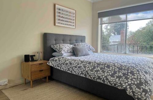 Thornbury Apartment | Happening Harold Street!