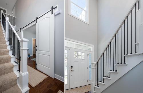 South Haven House | Happiness Comes in Waves - New Rental - Newly renovated & only 3 Blocks from Lake Michigan Beaches!
