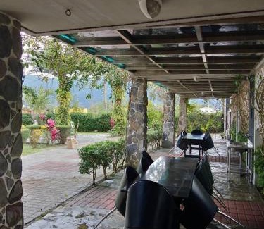 Shoufeng House | Happiness Homestay