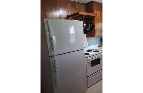 Statesville House | Happy 2-bedroom residential home
