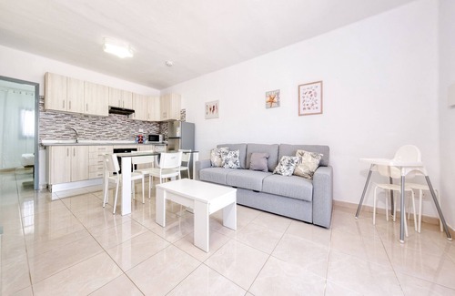 Puerto del Carmen Ski Chalet | Happy Beach Home