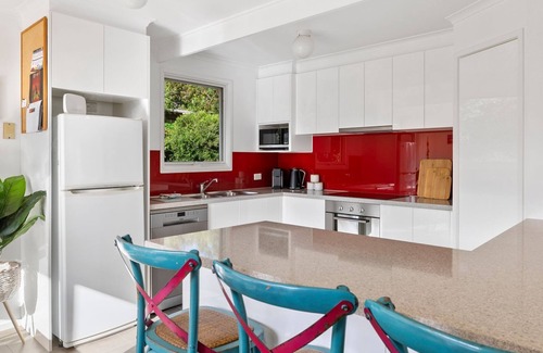 Anglesea House | Happy Campers - Pet friendly beach family home