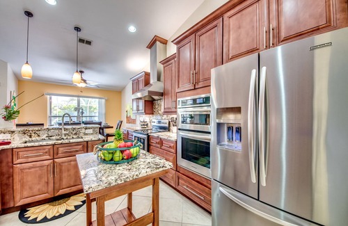 Fort Myers Villa | Happy Cape 11