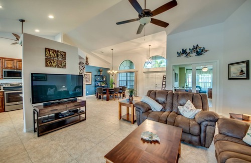 Trafalgar Villa | Happy Cape 29