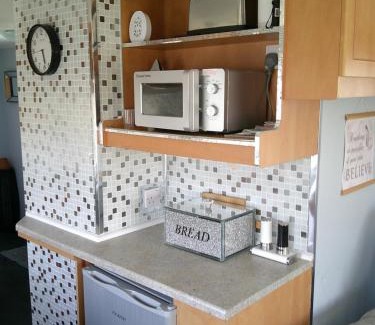 Chapel Saint Leonards House | Happy Days South Chapel st leonards Sahara 4 Berth