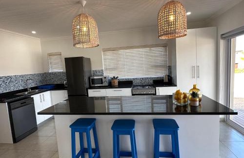 Jeffreys Bay House | Happy Dayz Holiday House