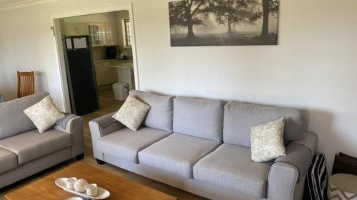 Sussex Inlet House | “ HAPPY DAYZ” only 2 hours from Sydney