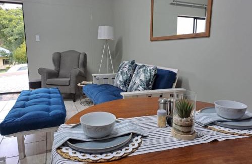 Swellendam Apartment | Happy Daze (Self catering)