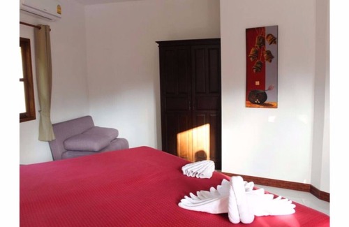 Karon Hotel | Happy Elephant Resort - Premium Deluxe rooms without kitchen