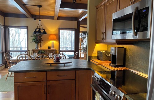 West Hartford House | "HAPPY EVERYTHING"nWinter-Spring-Summer-Fall nQuechee, VT has it all!
