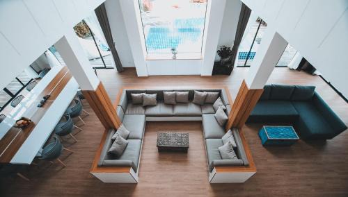 Chalong Villa | Happy Family Villa